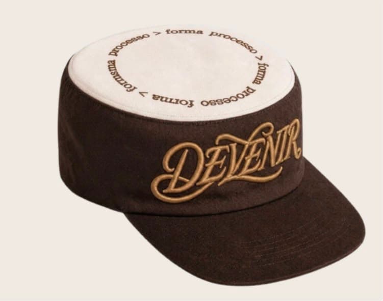 Boné Devenir Script